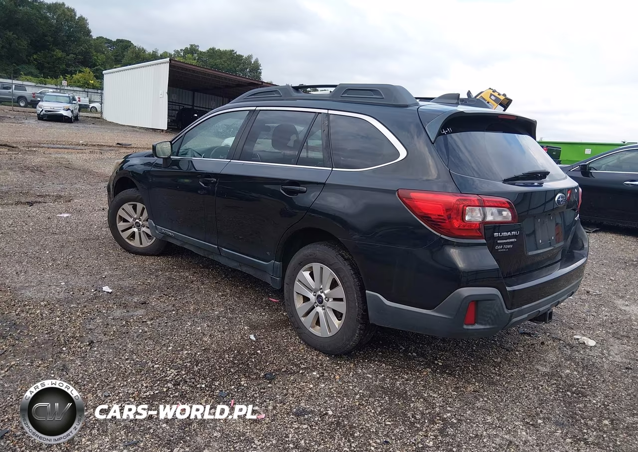 2018 Subaru Outback 2.5I Premium VIN:4S4BSACCXJ3354926 - 3