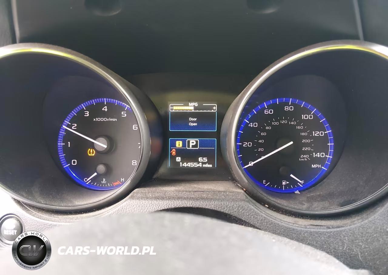 2018 Subaru Outback 2.5I Premium VIN:4S4BSACCXJ3354926 - 7