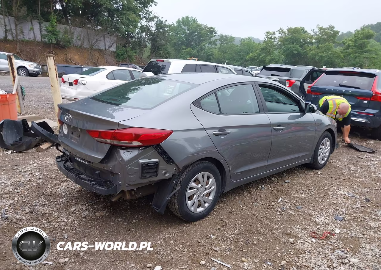 2018 Hyundai Elantra Se VIN:KMHD74LF6JU581806 - 4
