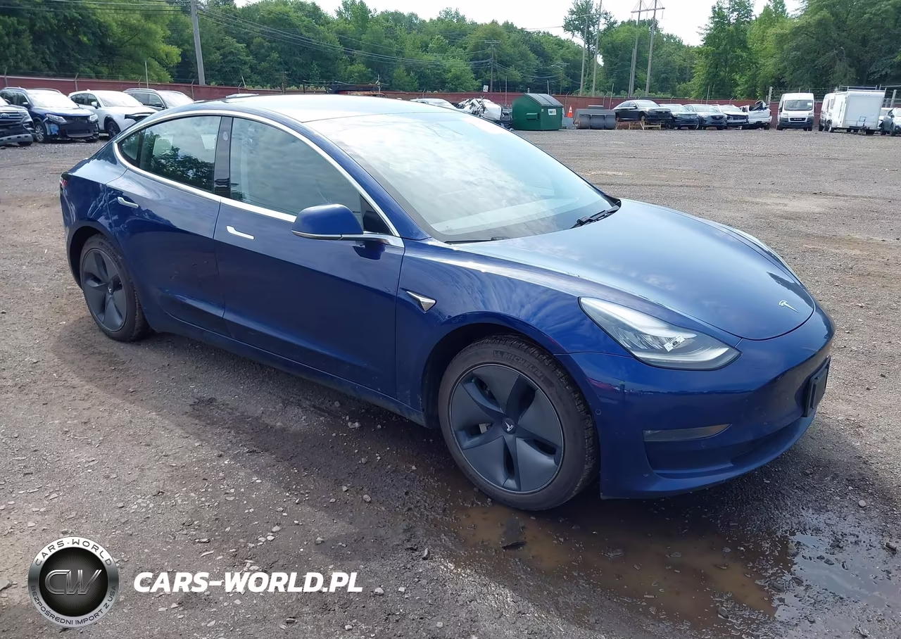 2018 Tesla Model 3 Long Range-Mid Range – zdjęcie 1 z 19