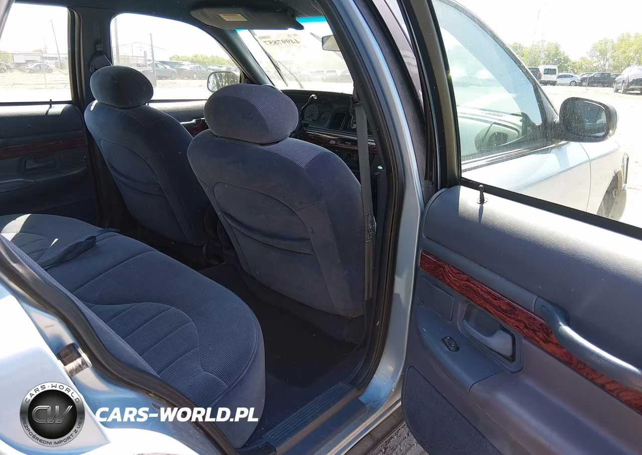 2000 Mercury Grand Marquis Gs VIN:2MEFM74W0YX627167 - 8