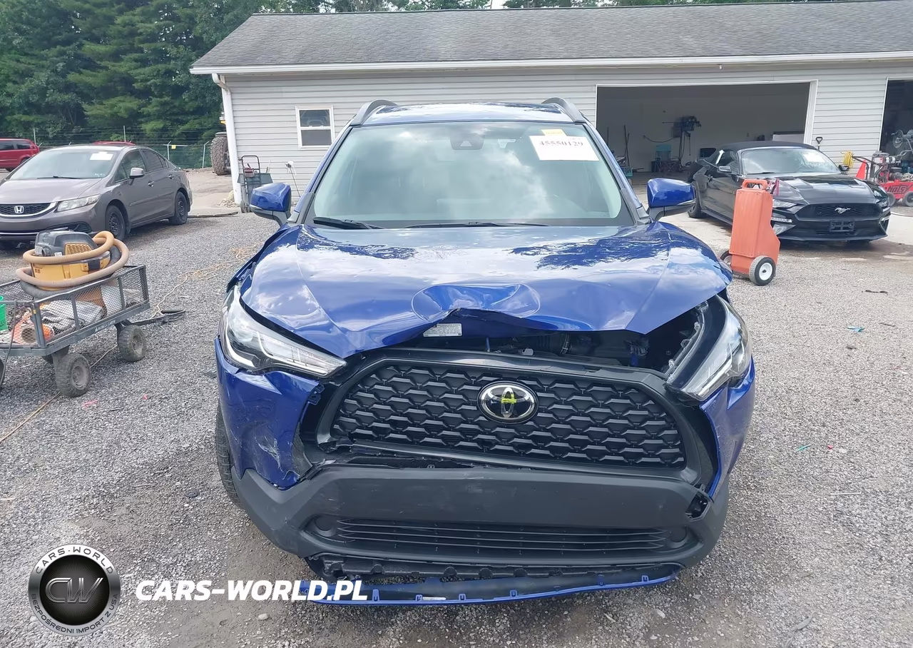 2022 Toyota Corolla Cross Le VIN:7MUCAAAG9NV018034 - 12