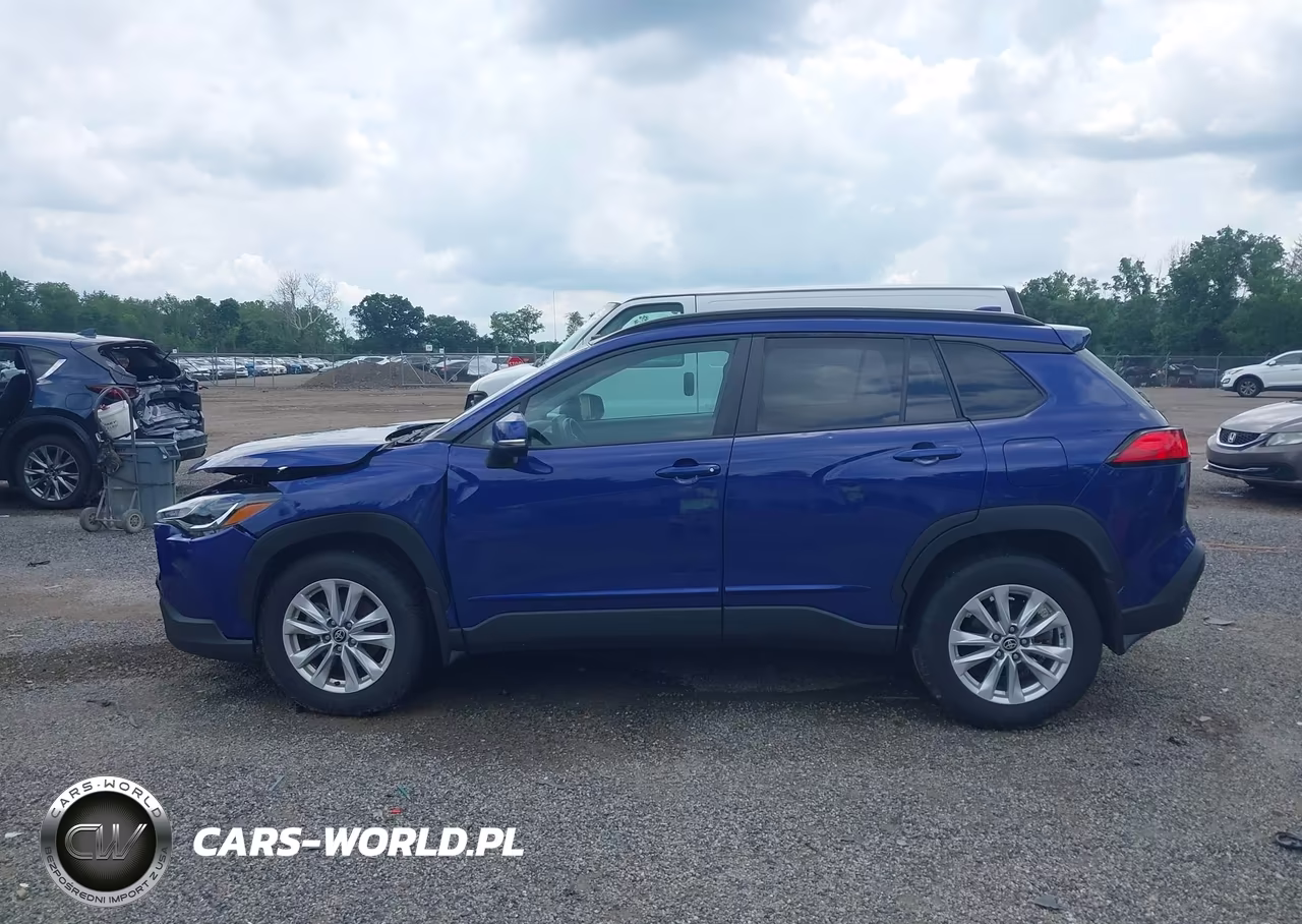 2022 Toyota Corolla Cross Le VIN:7MUCAAAG9NV018034 - 14