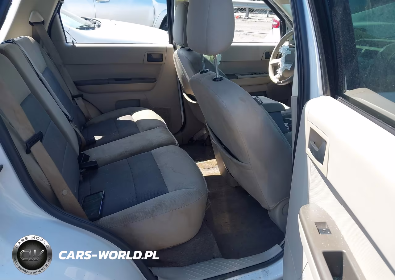 2008 Ford Escape Hybrid VIN:1FMCU59H08KE09411 - 8
