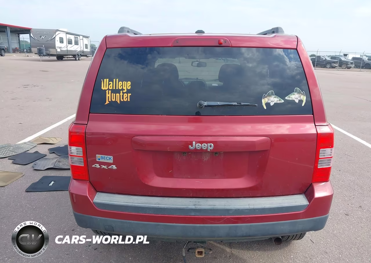 2016 Jeep Patriot Sport VIN:1C4NJRBB6GD509258 - 17