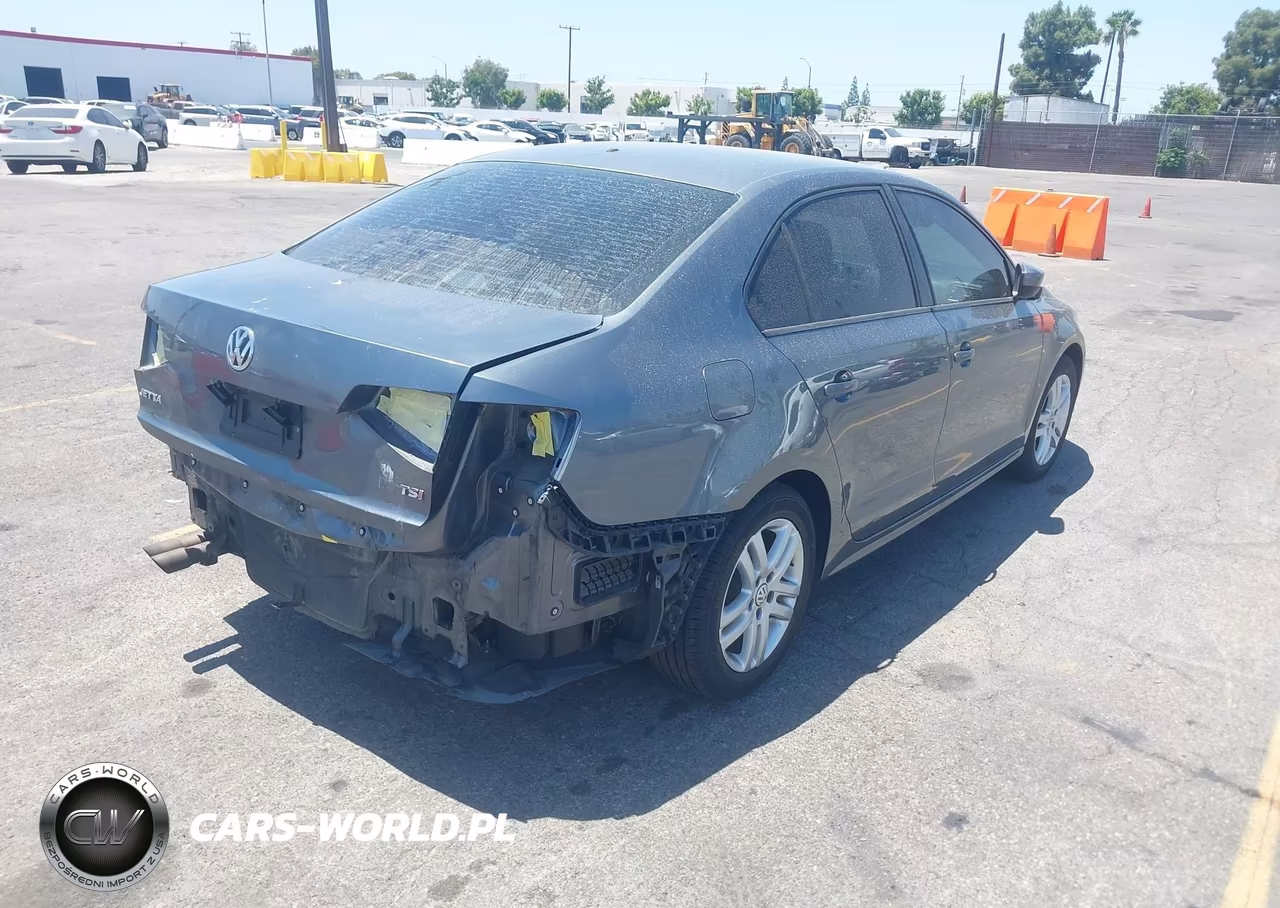 2018 Volkswagen Jetta 1.4T S VIN:3VW2B7AJ2JM228161 - 4