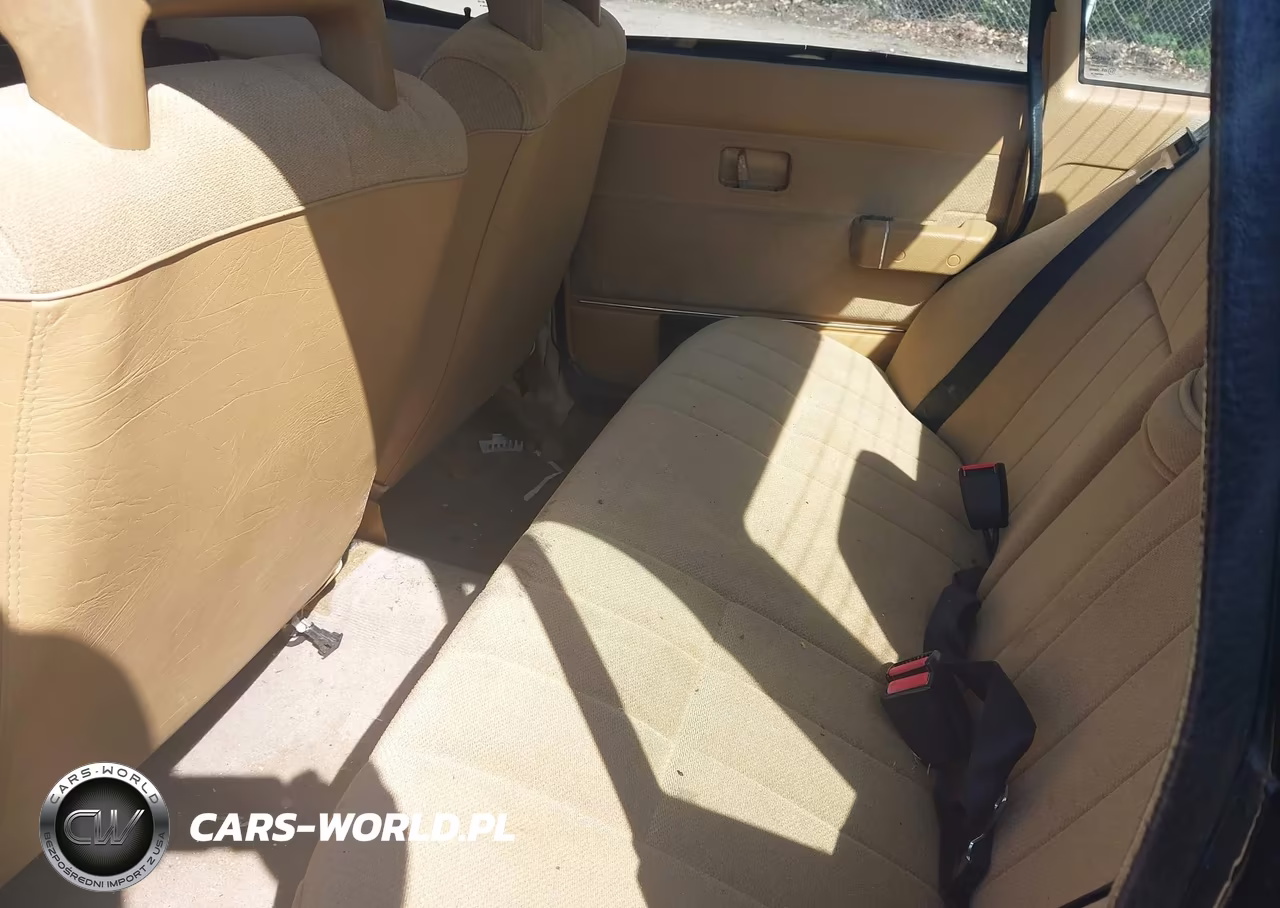 1990 Volvo 240 Dl VIN:YV1AA8848L1422145 - 8