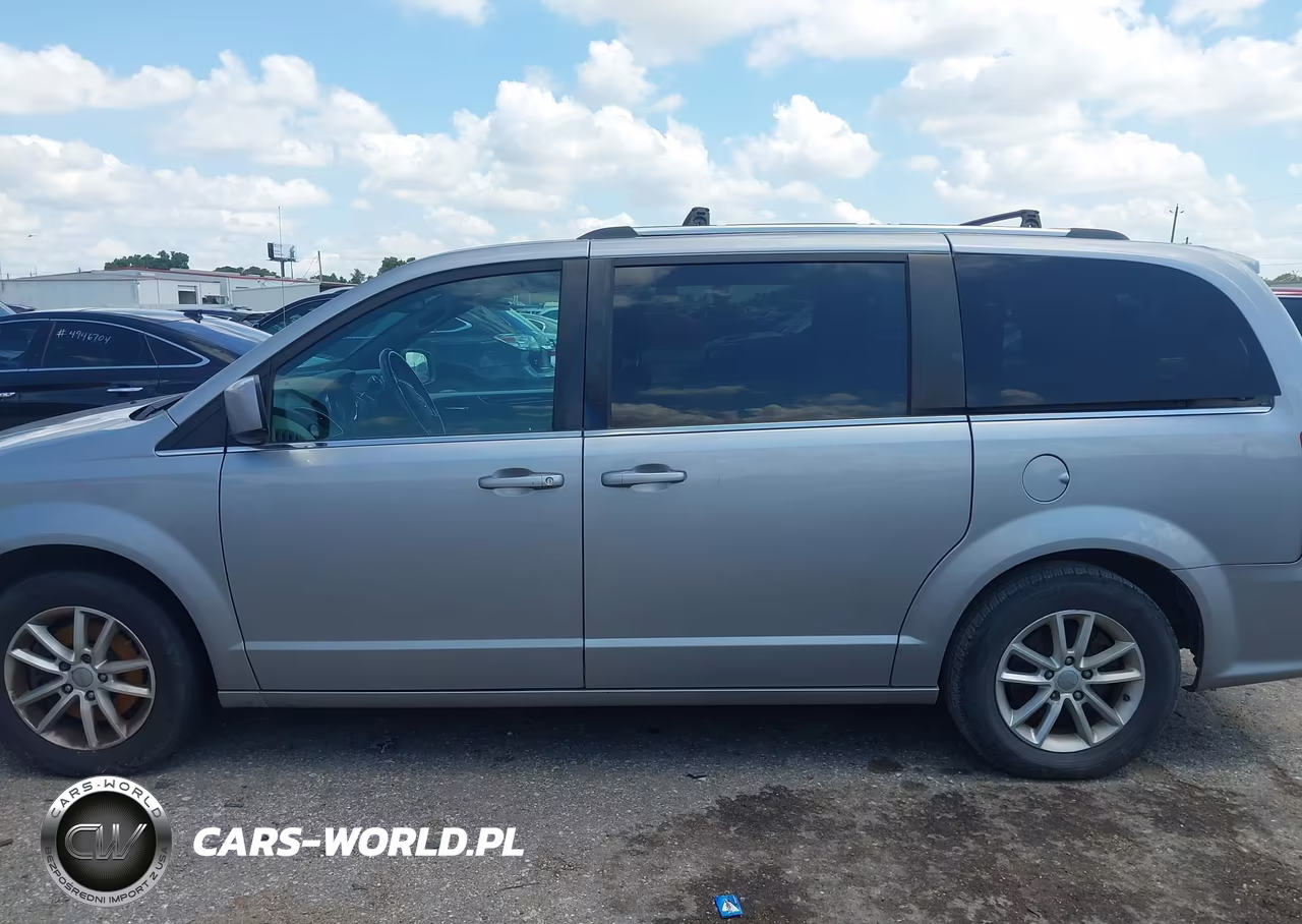 2018 Dodge Grand Caravan Sxt VIN:2C4RDGCG1JR283643 - 14