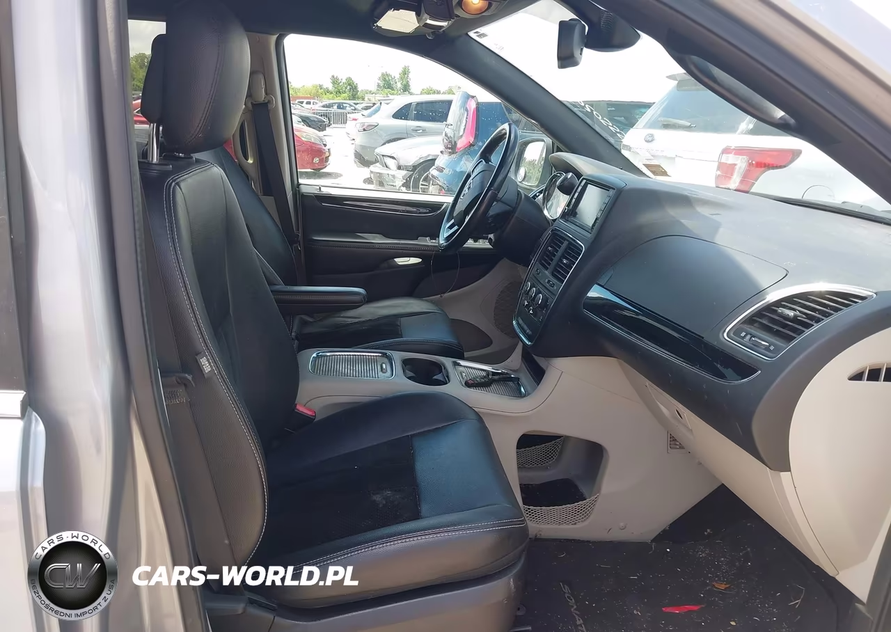 2018 Dodge Grand Caravan Sxt VIN:2C4RDGCG1JR283643 - 5