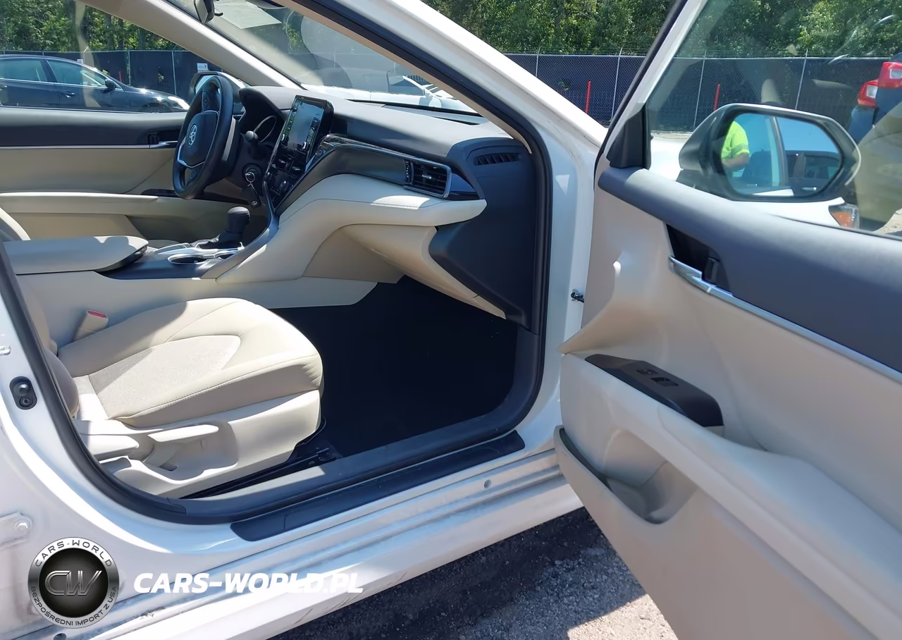 2022 Toyota Camry Le VIN:4T1C11AKXNU673907 - 5