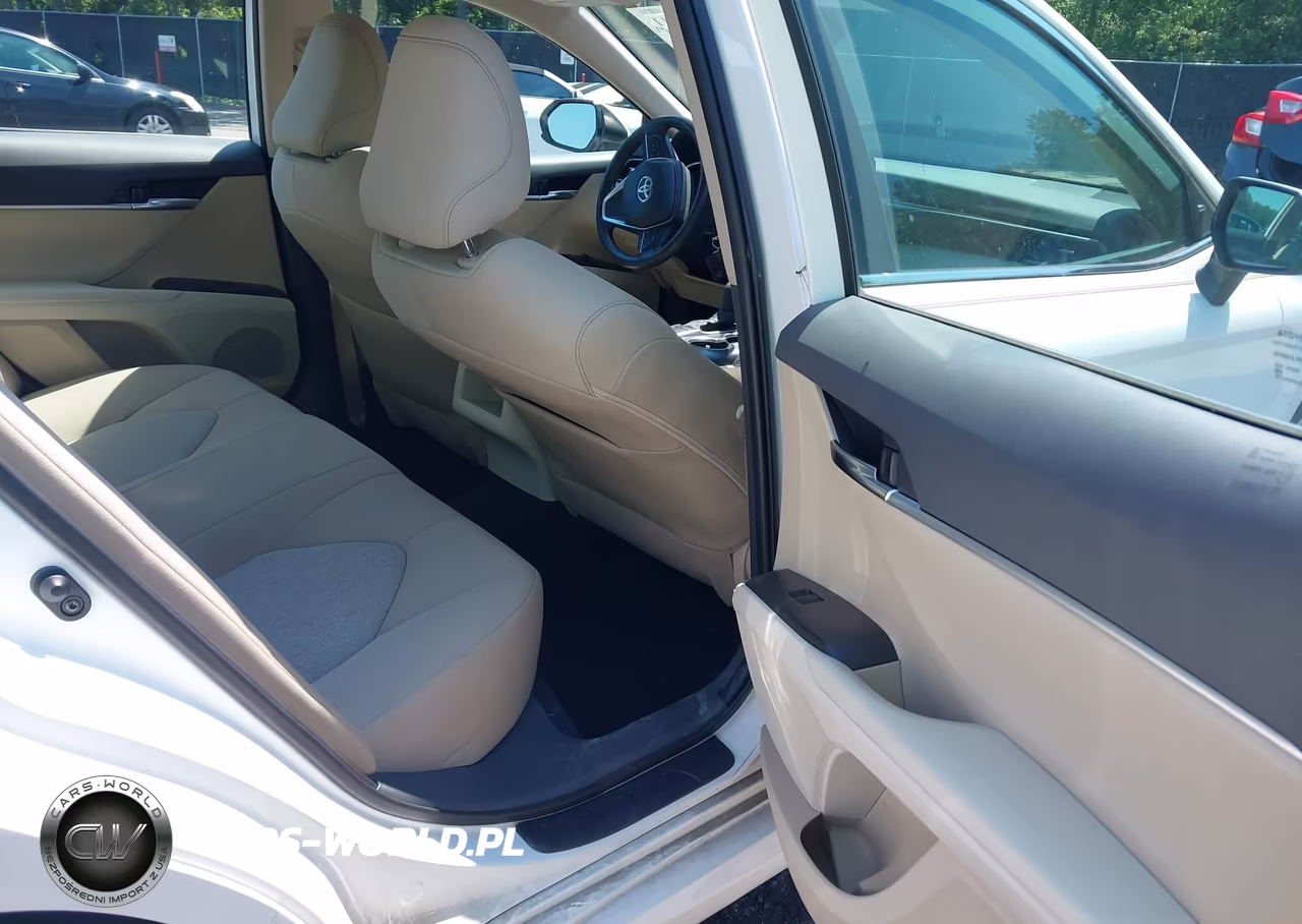 2022 Toyota Camry Le VIN:4T1C11AKXNU673907 - 8