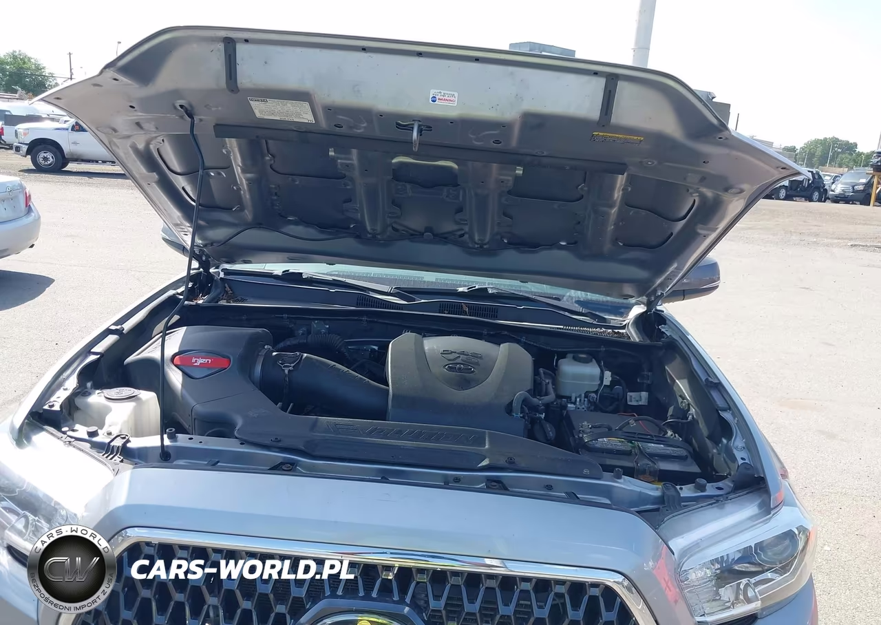 TOYOTA TACOMA VIN:5TFSZ5AN4KX211704 - 10