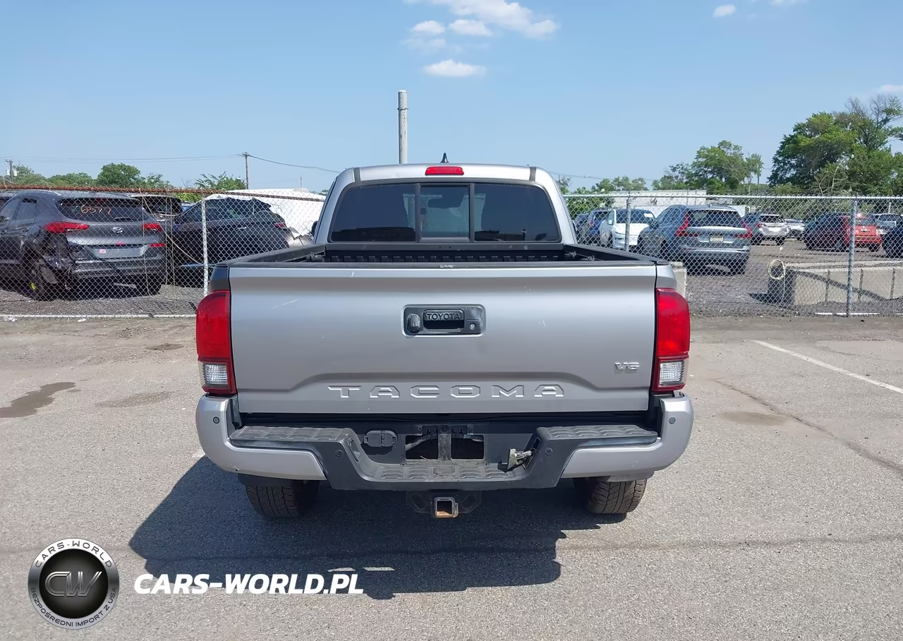 TOYOTA TACOMA VIN:5TFSZ5AN4KX211704 - 16