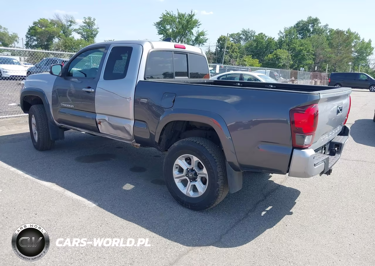 TOYOTA TACOMA VIN:5TFSZ5AN4KX211704 - 3