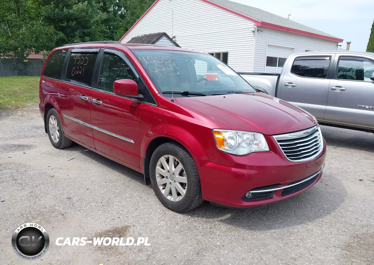 2015 Chrysler Town & Country Touring – zdjęcie 1 z 15