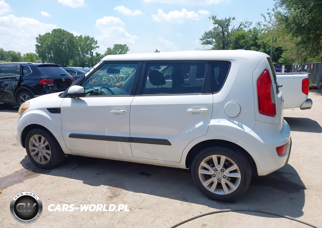 2013 Kia Soul + VIN:KNDJT2A61D7484803 - 14