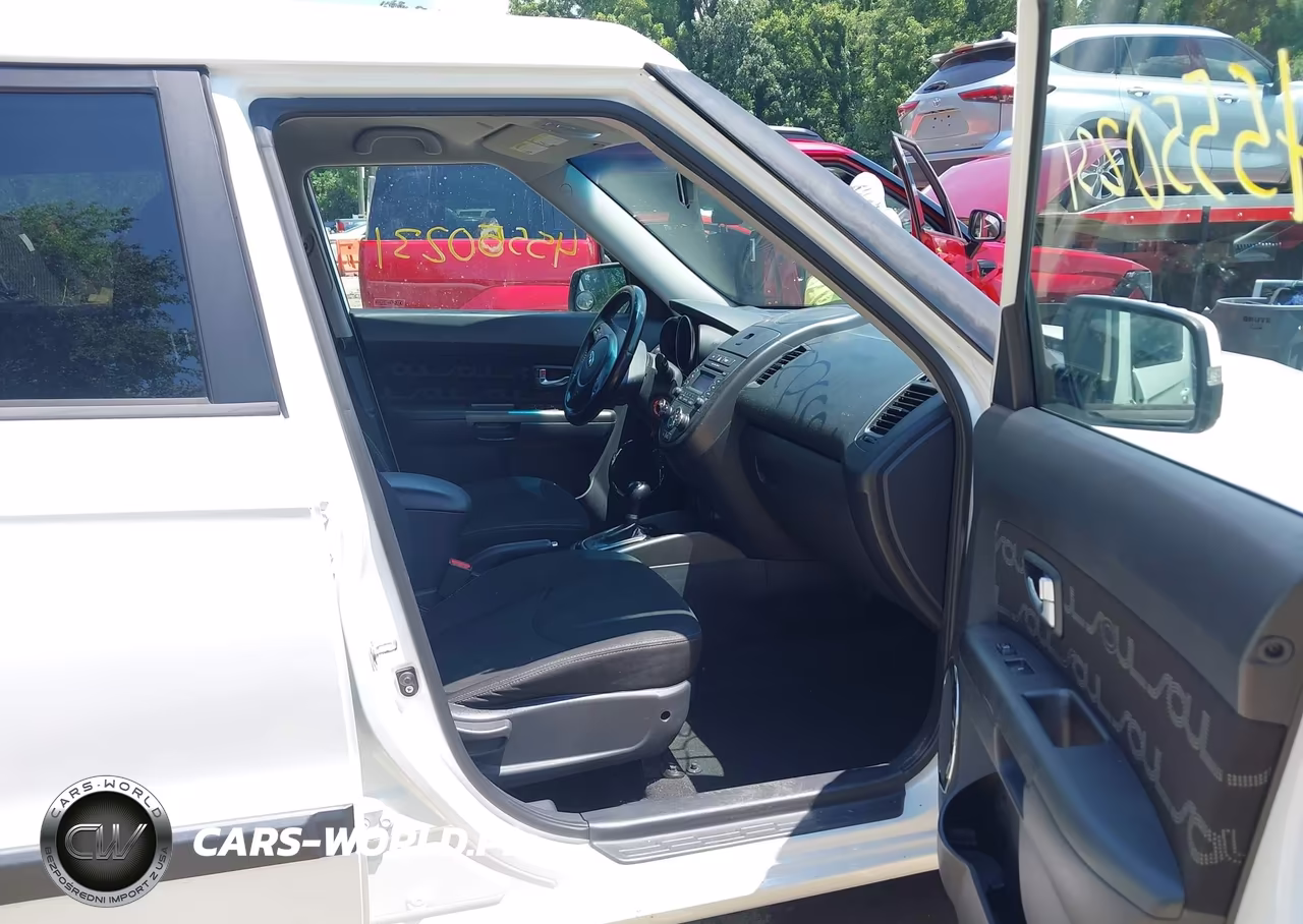 2013 Kia Soul + VIN:KNDJT2A61D7484803 - 5