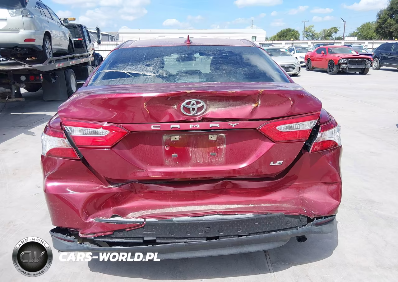 2020 Toyota Camry Le VIN:4T1C11AK9LU392663 - 16
