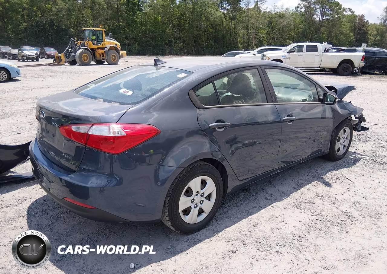 2016 Kia Forte Lx VIN:KNAFX4A63G5520798 - 4