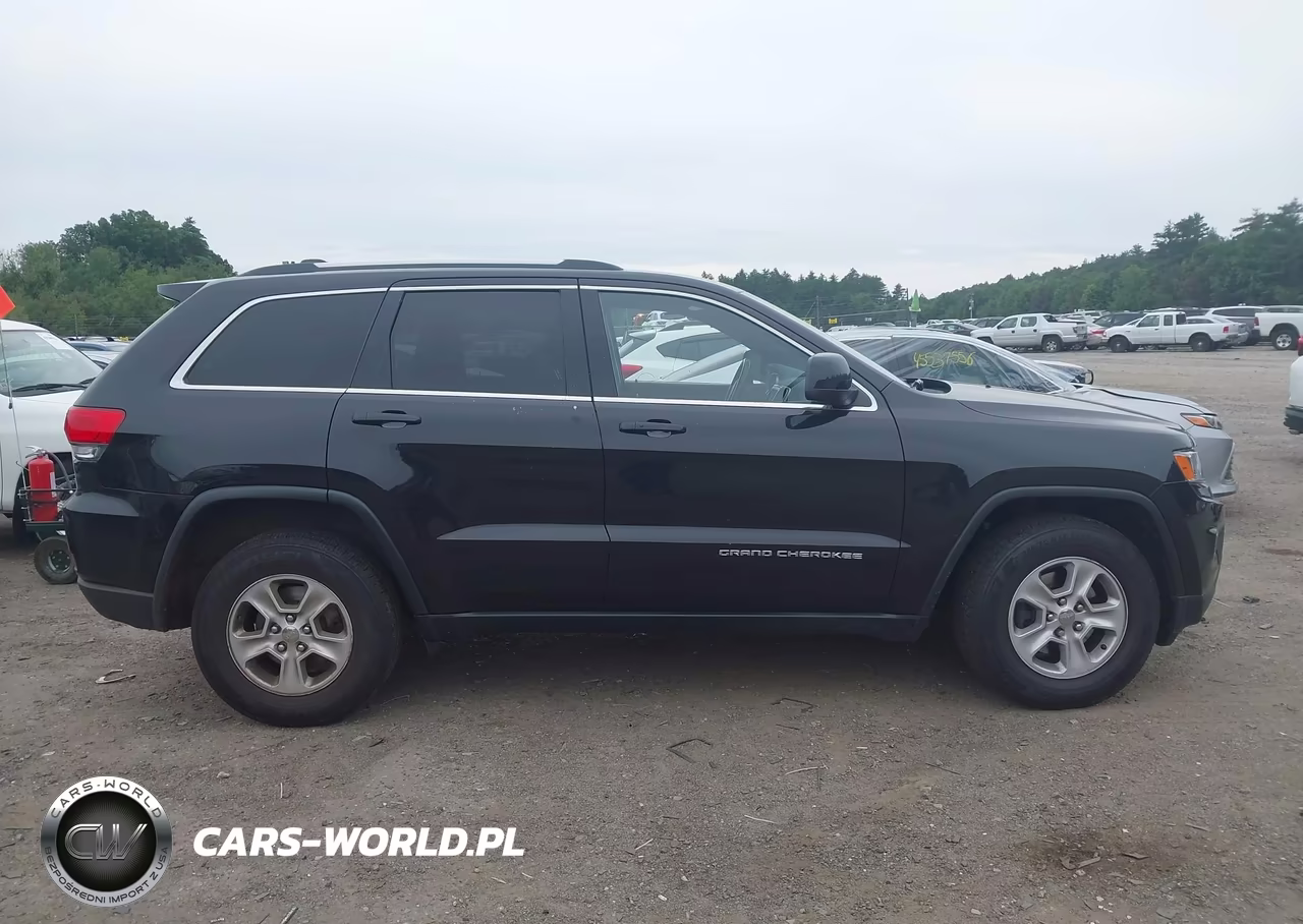 2015 Jeep Grand Cherokee Laredo VIN:1C4RJFAG2FC838623 - 13