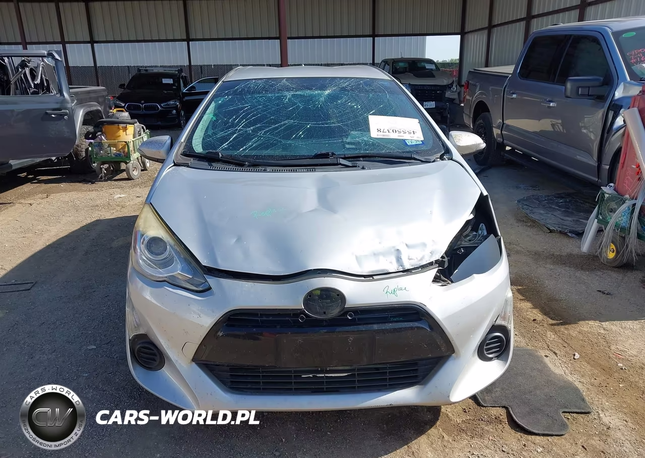2015 Toyota Prius C Two VIN:JTDKDTB3XF1102754 - 12