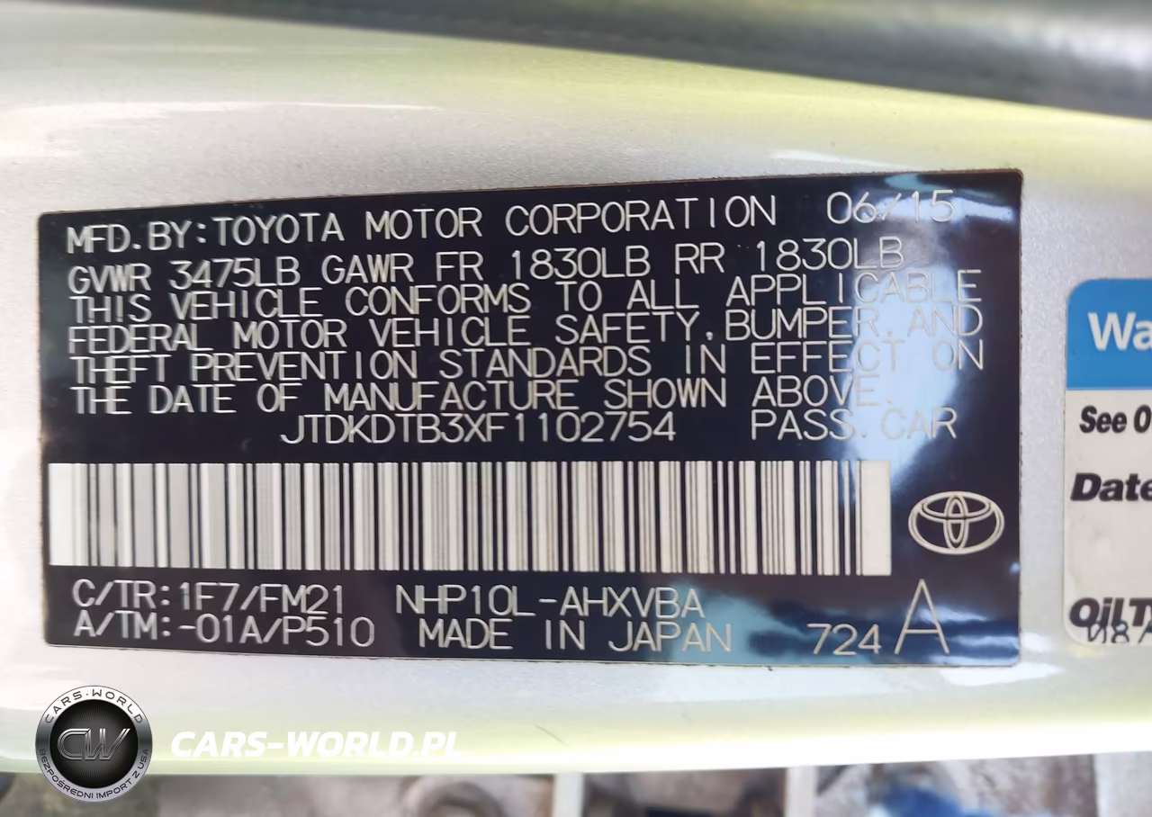 2015 Toyota Prius C Two VIN:JTDKDTB3XF1102754 - 9