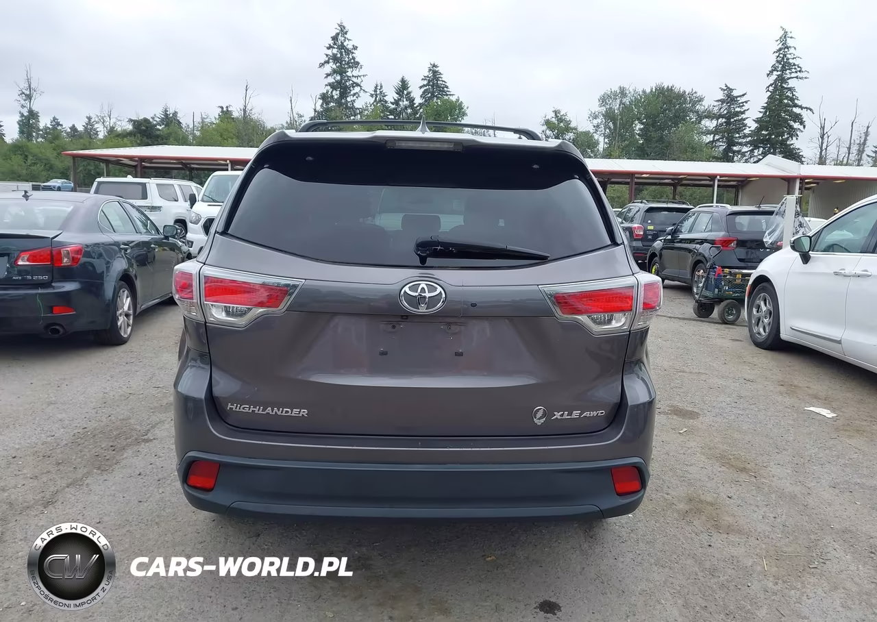 2015 Toyota Highlander Xle V6 VIN:5TDJKRFH5FS211734 - 17