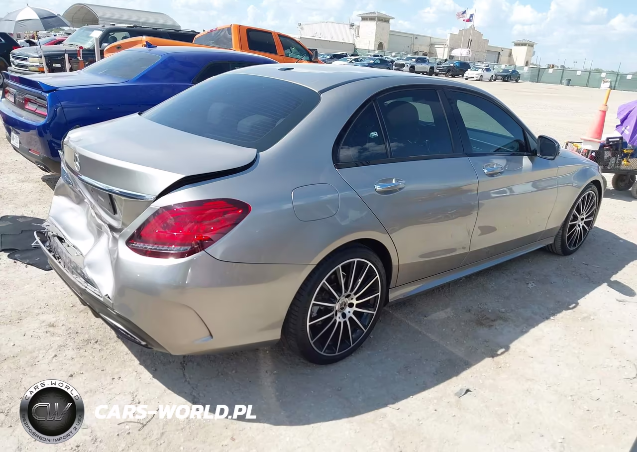 2019 Mercedes-Benz C 300 VIN:55SWF8DB8KU312010 - 4
