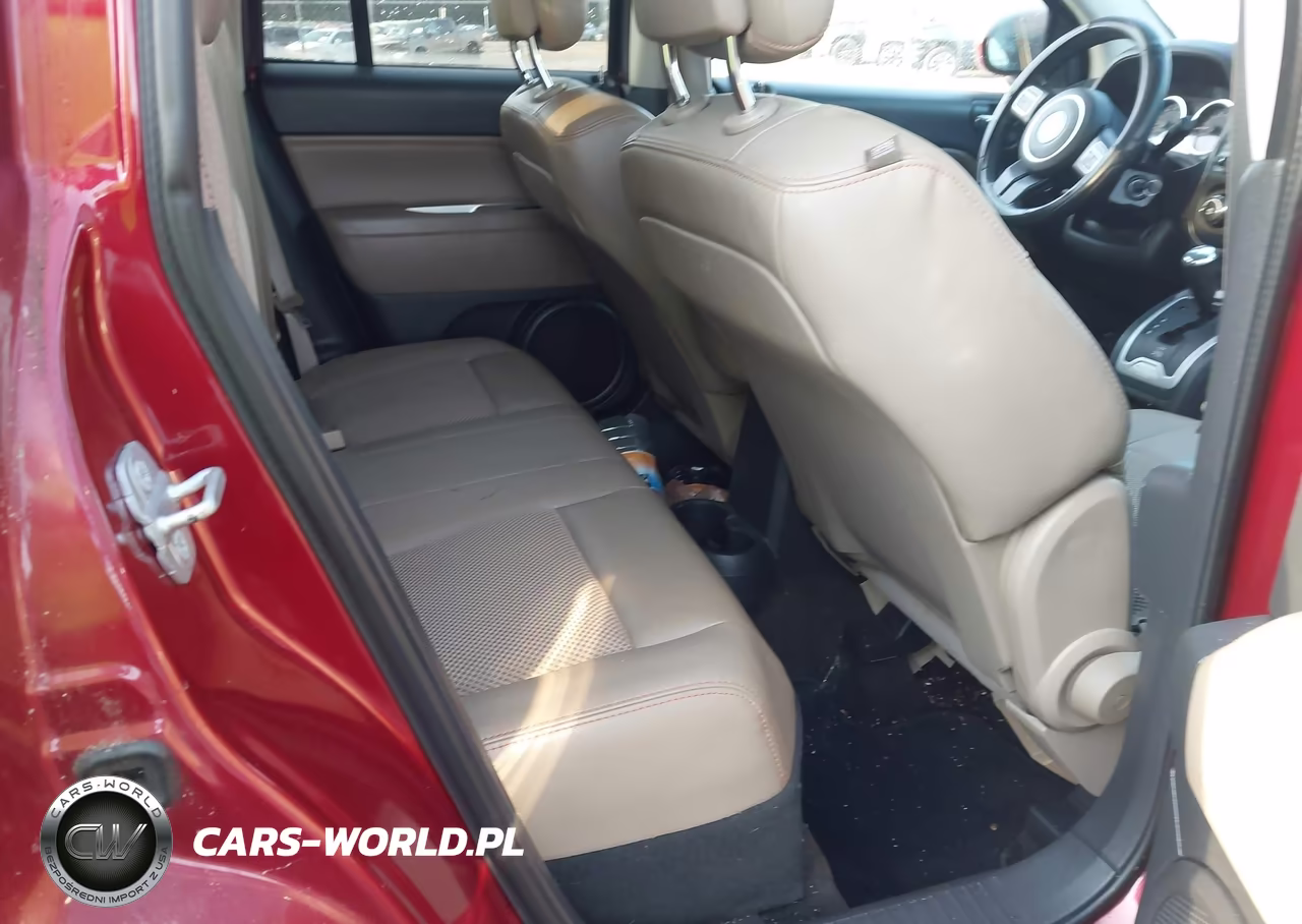 2014 Jeep Compass Latitude VIN:1C4NJDEB4ED623805 - 8