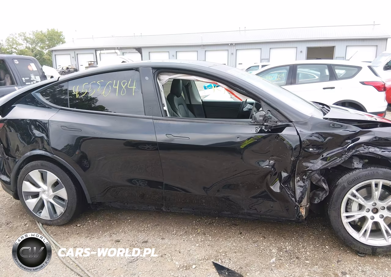 2020 Tesla Model Y Long Range Dual Motor All-Wheel Drive VIN:5YJYGDEE6LF012461 - 13