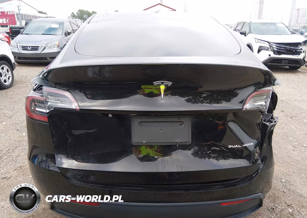 2020 Tesla Model Y Long Range Dual Motor All-Wheel Drive VIN:5YJYGDEE6LF012461 - 16