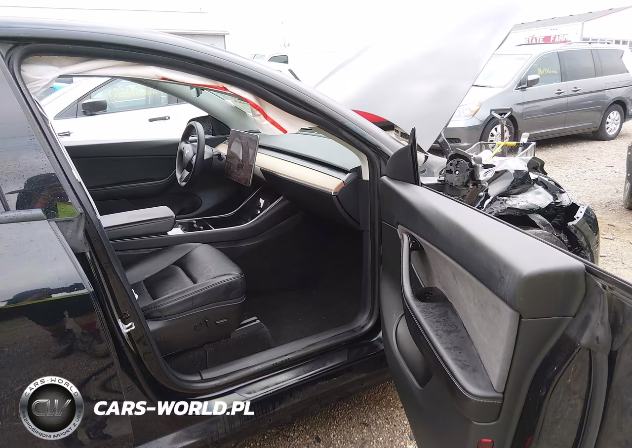2020 Tesla Model Y Long Range Dual Motor All-Wheel Drive VIN:5YJYGDEE6LF012461 - 5