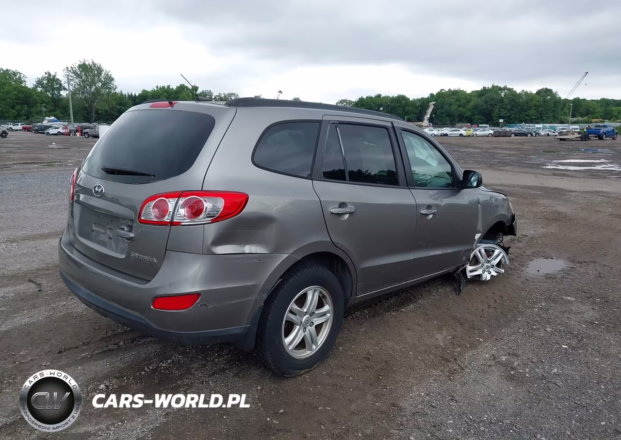 2011 Hyundai Santa Fe Gls VIN:5XYZG3AB7BG001731 - 4