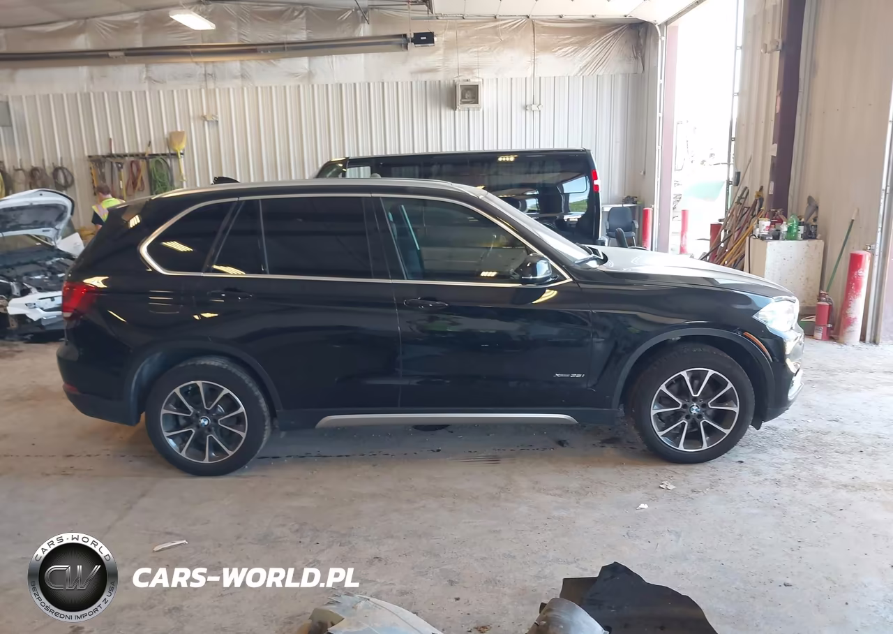 2017 BMW X5 xDrive35I VIN:5UXKR0C37H0X83218 - 13