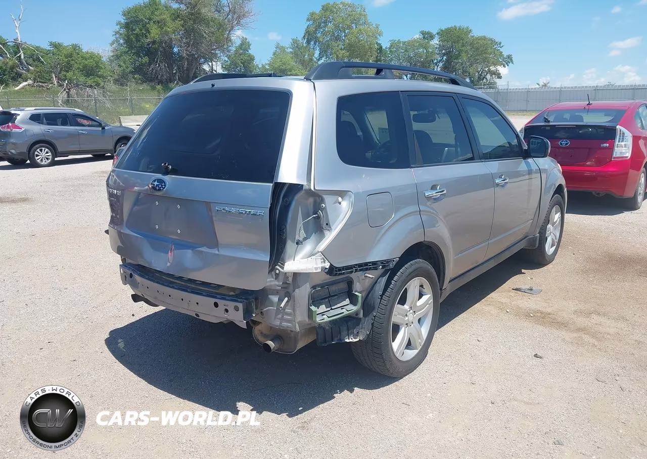 2010 Subaru Forester 2.5X Premium VIN:JF2SH6CC2AH914006 - 4