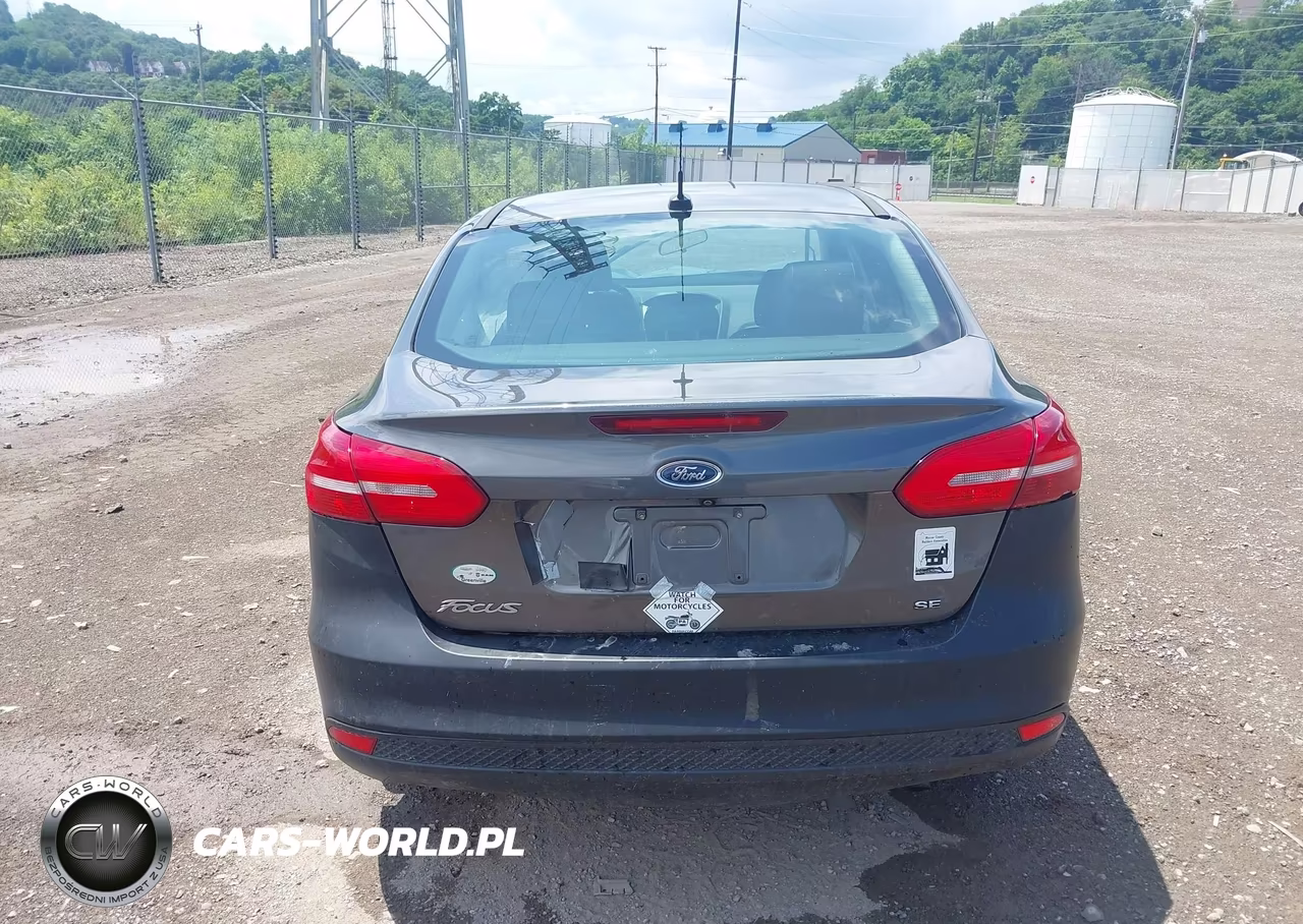 2016 Ford Focus Se VIN:1FADP3F26GL377826 - 16