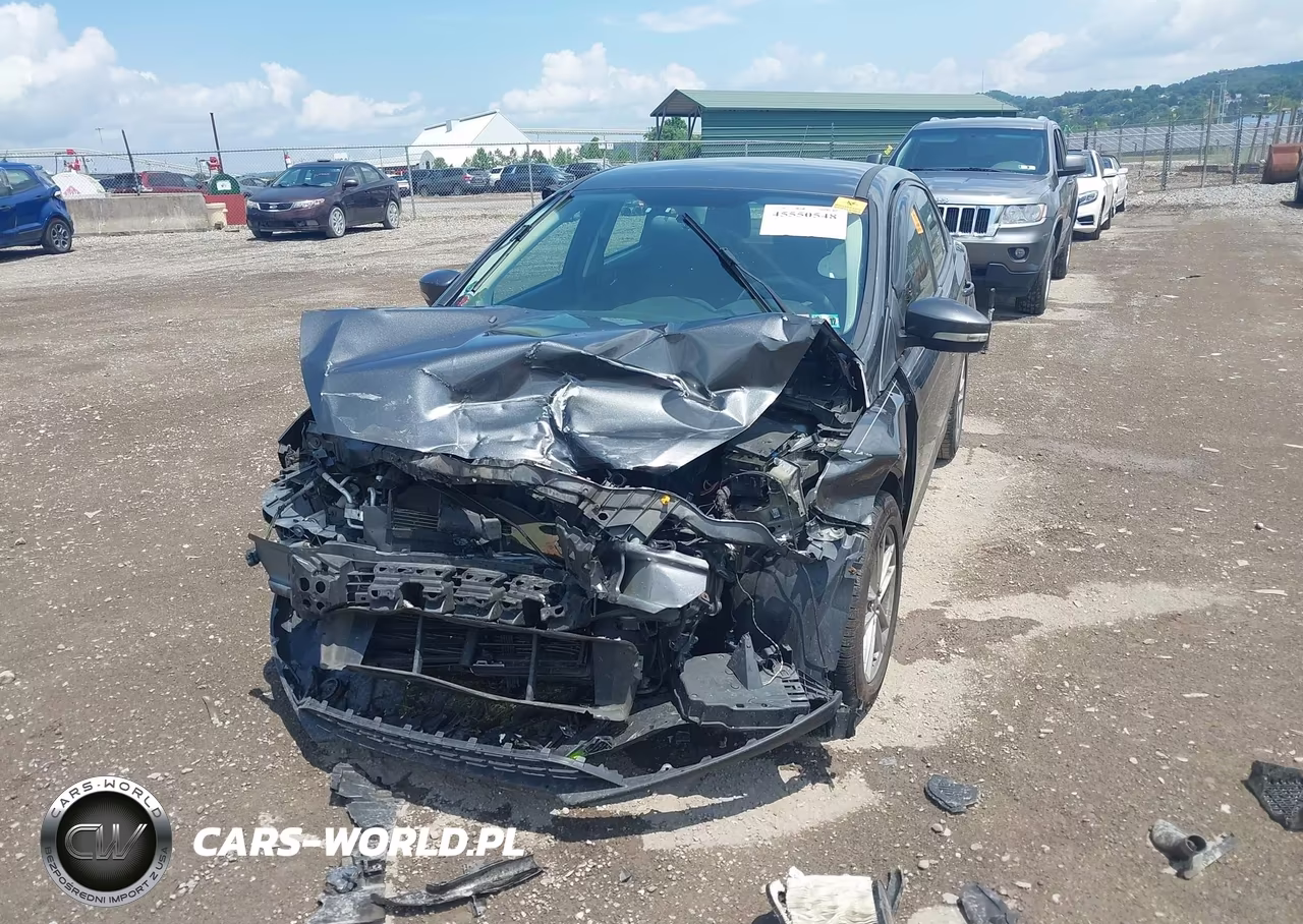 2016 Ford Focus Se VIN:1FADP3F26GL377826 - 2