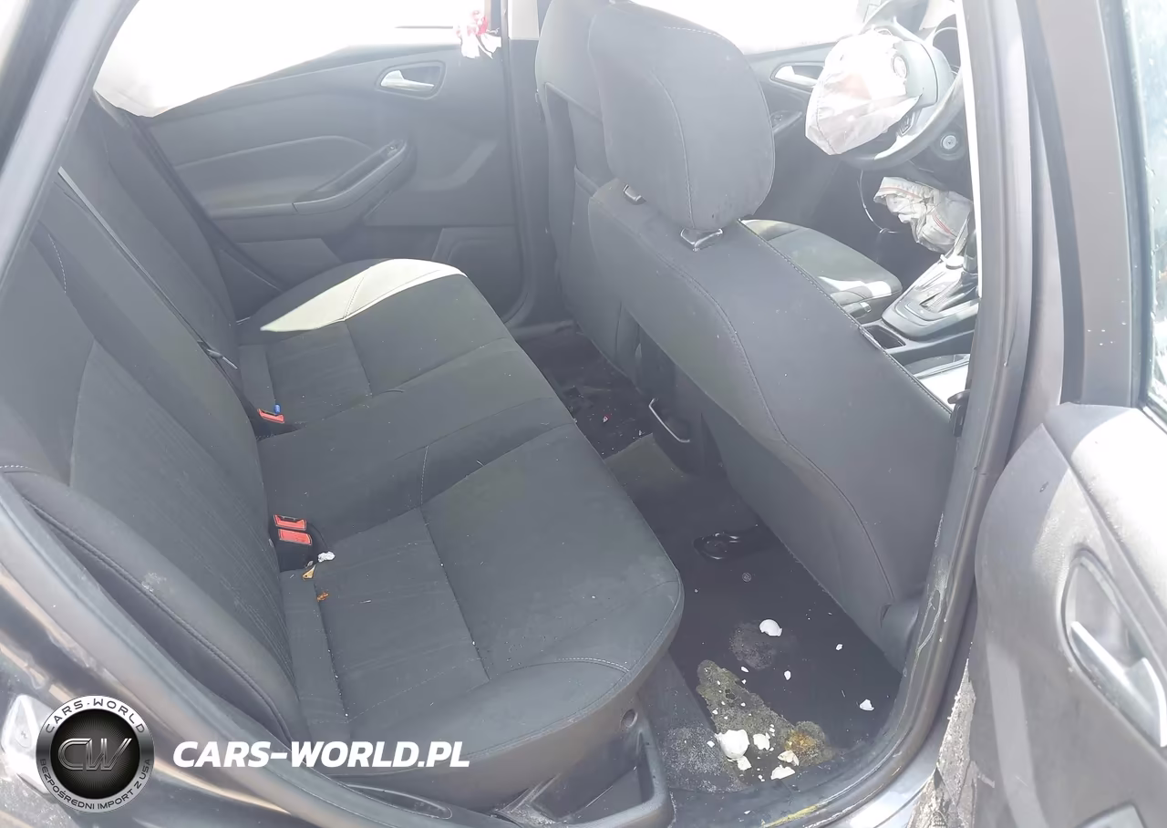 2016 Ford Focus Se VIN:1FADP3F26GL377826 - 8
