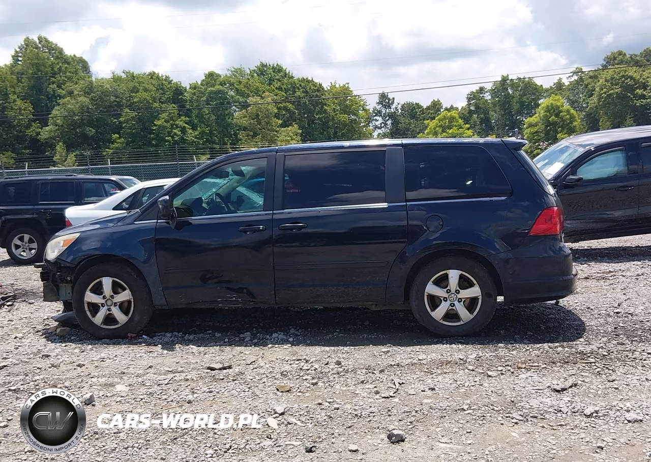 2010 Volkswagen Routan Se VIN:2V4RW3D14AR190456 - 15