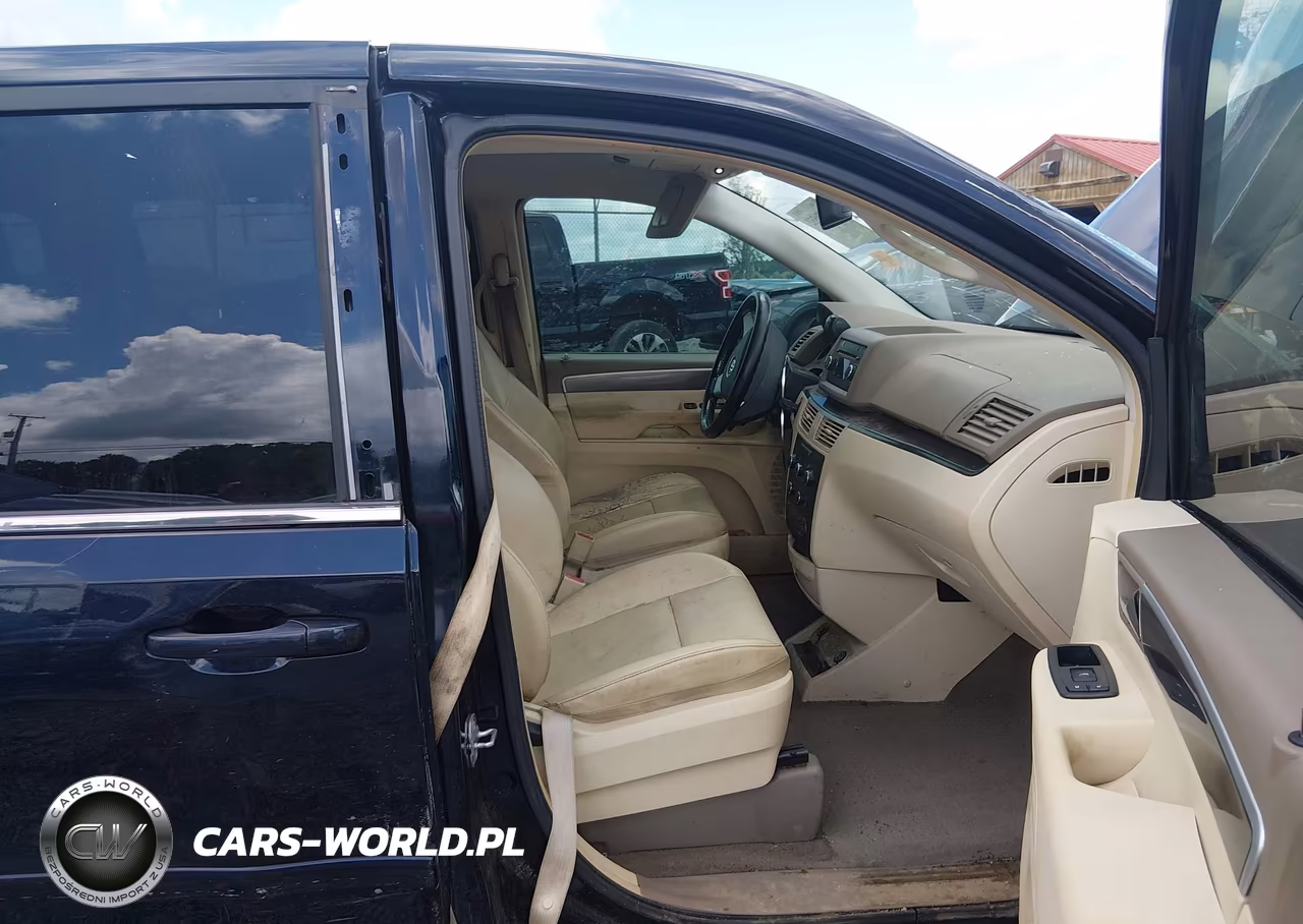 2010 Volkswagen Routan Se VIN:2V4RW3D14AR190456 - 5