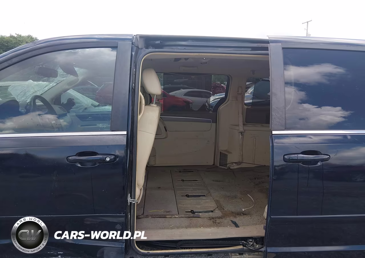2010 Volkswagen Routan Se VIN:2V4RW3D14AR190456 - 8