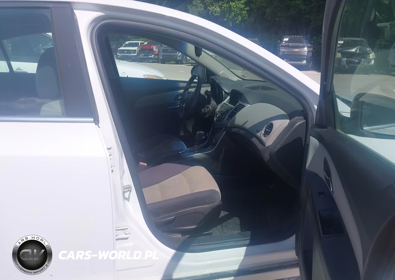 2012 Chevrolet Cruze Ls VIN:1G1PC5SH1C7252544 - 5