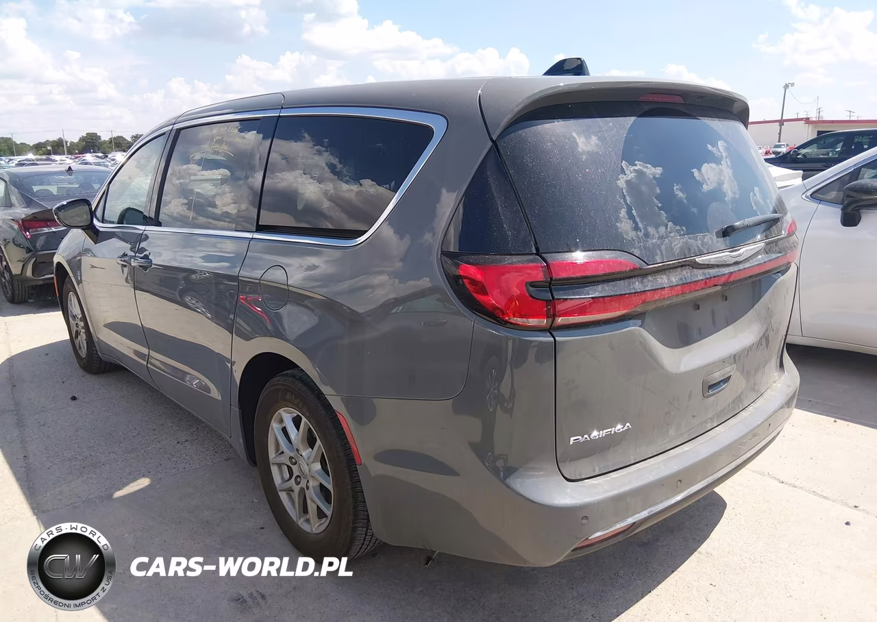 2025 Chrysler Pacifica Select VIN:2C4RC1BG9SR530698 - 3