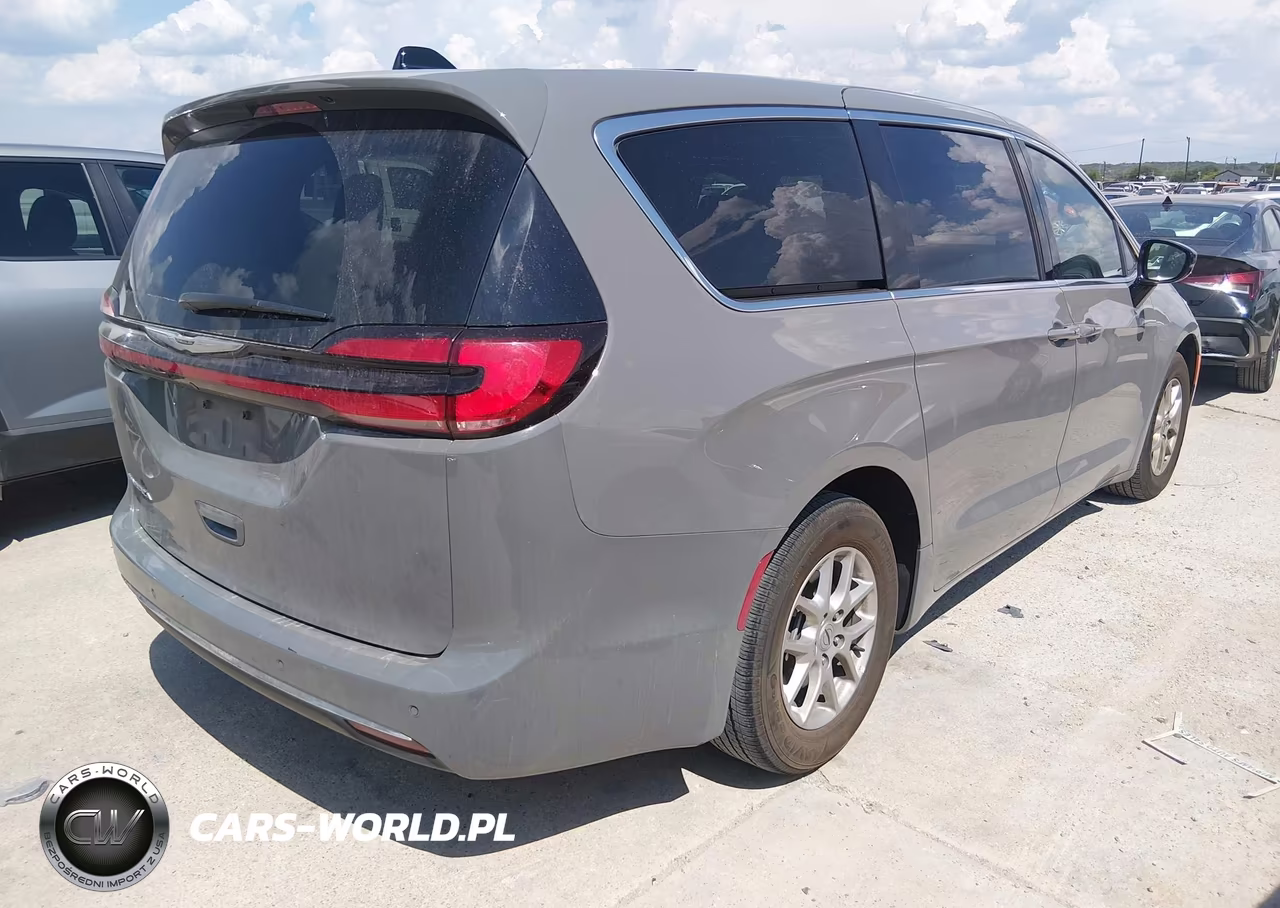 2025 Chrysler Pacifica Select VIN:2C4RC1BG9SR530698 - 4