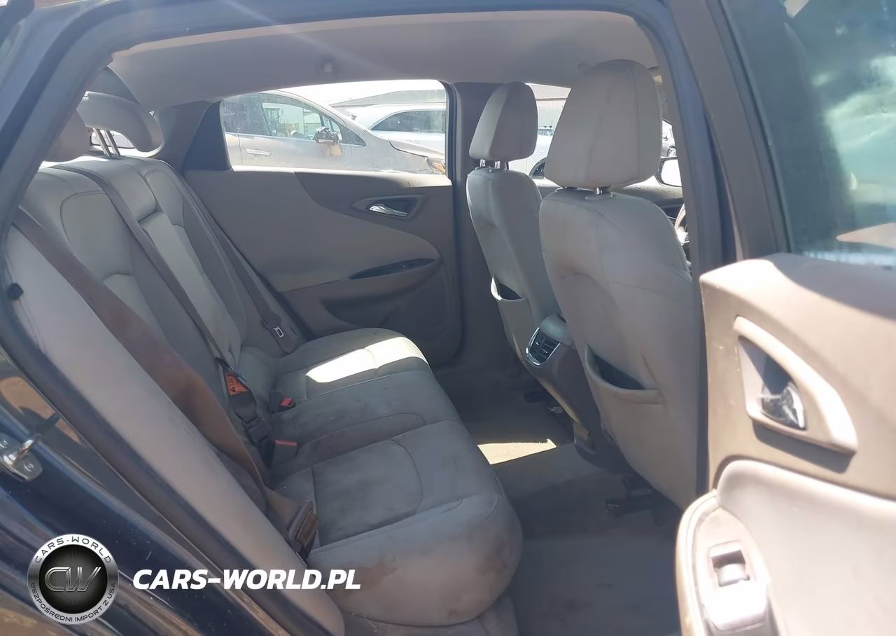 2019 Chevrolet Malibu Lt VIN:1G1ZD5ST4KF104239 - 8