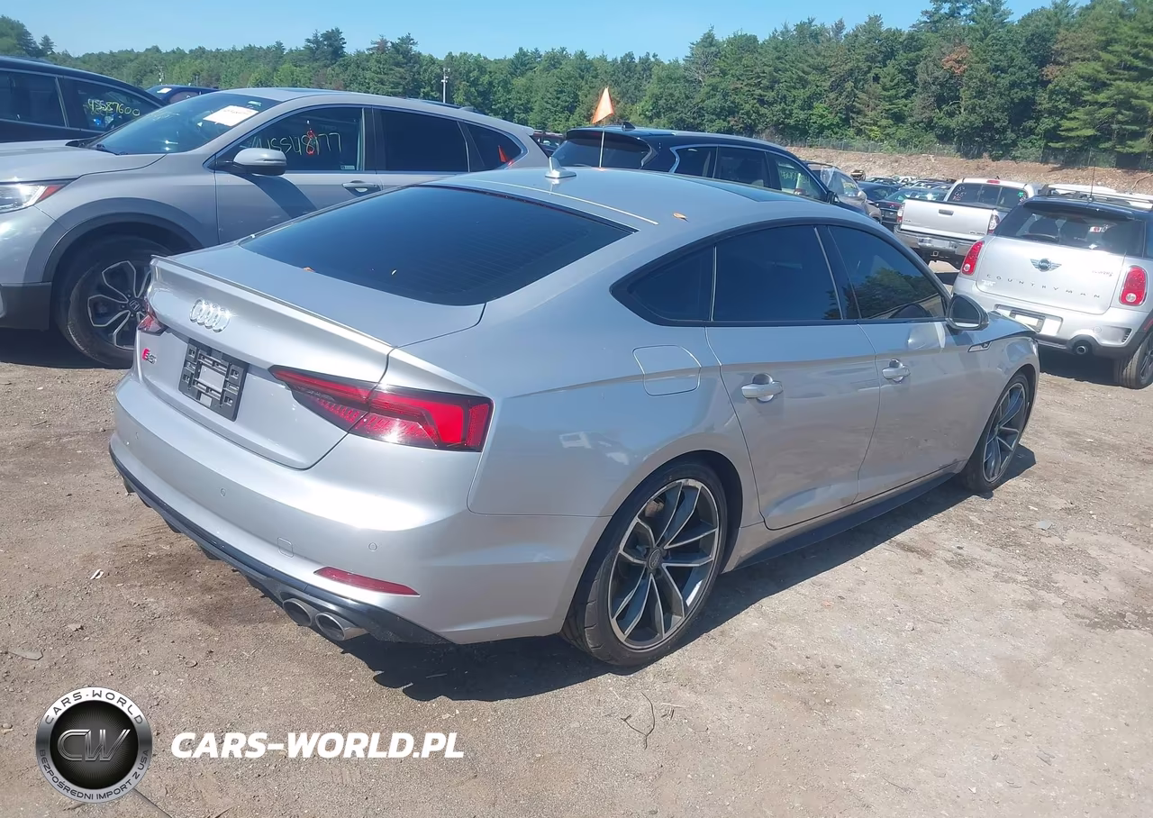 2019 Audi S5 3.0T Premium VIN:WAUC4CF56KA013612 - 4