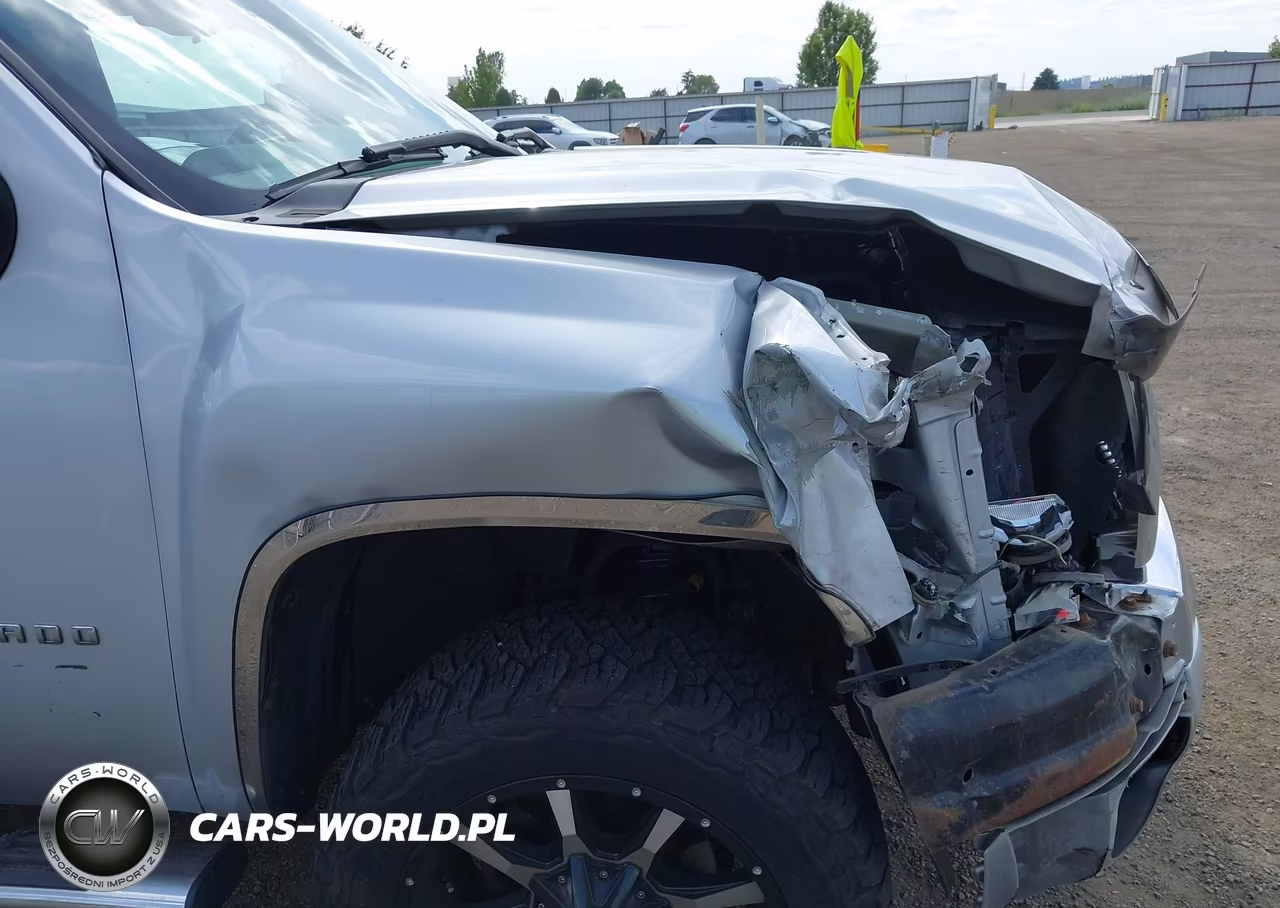 2013 Chevrolet Silverado 1500 Ls VIN:1GCRKREAXDZ142686 - 18
