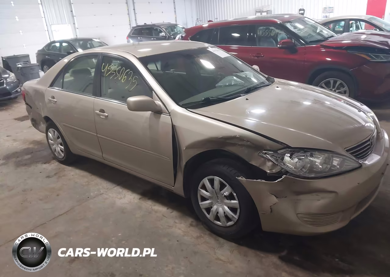 2005 Toyota Camry Le