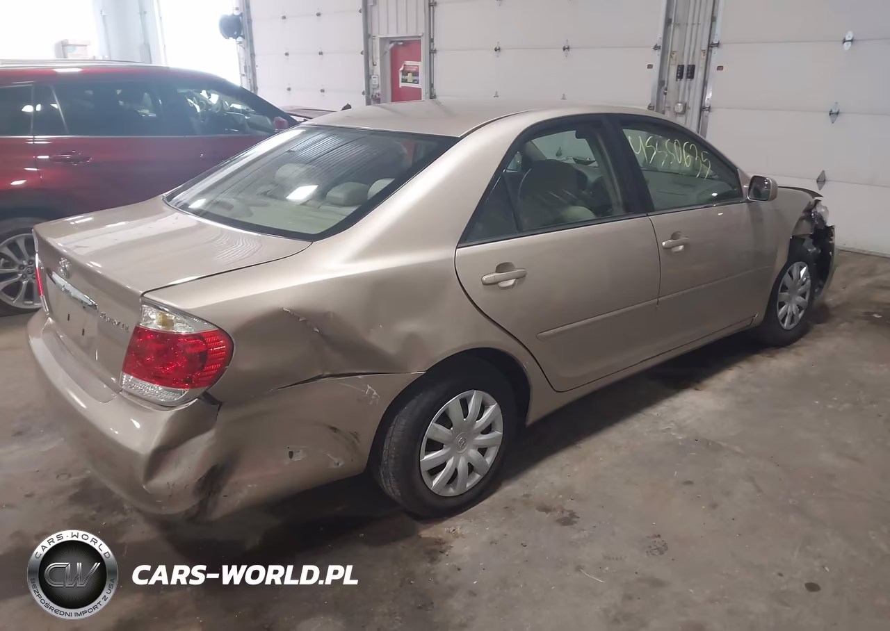 2005 Toyota Camry Le VIN:4T1BE30K15U627377 - 4