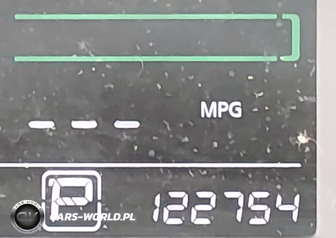 2016 Nissan Sentra S VIN:3N1AB7AP3GY320192 - 16